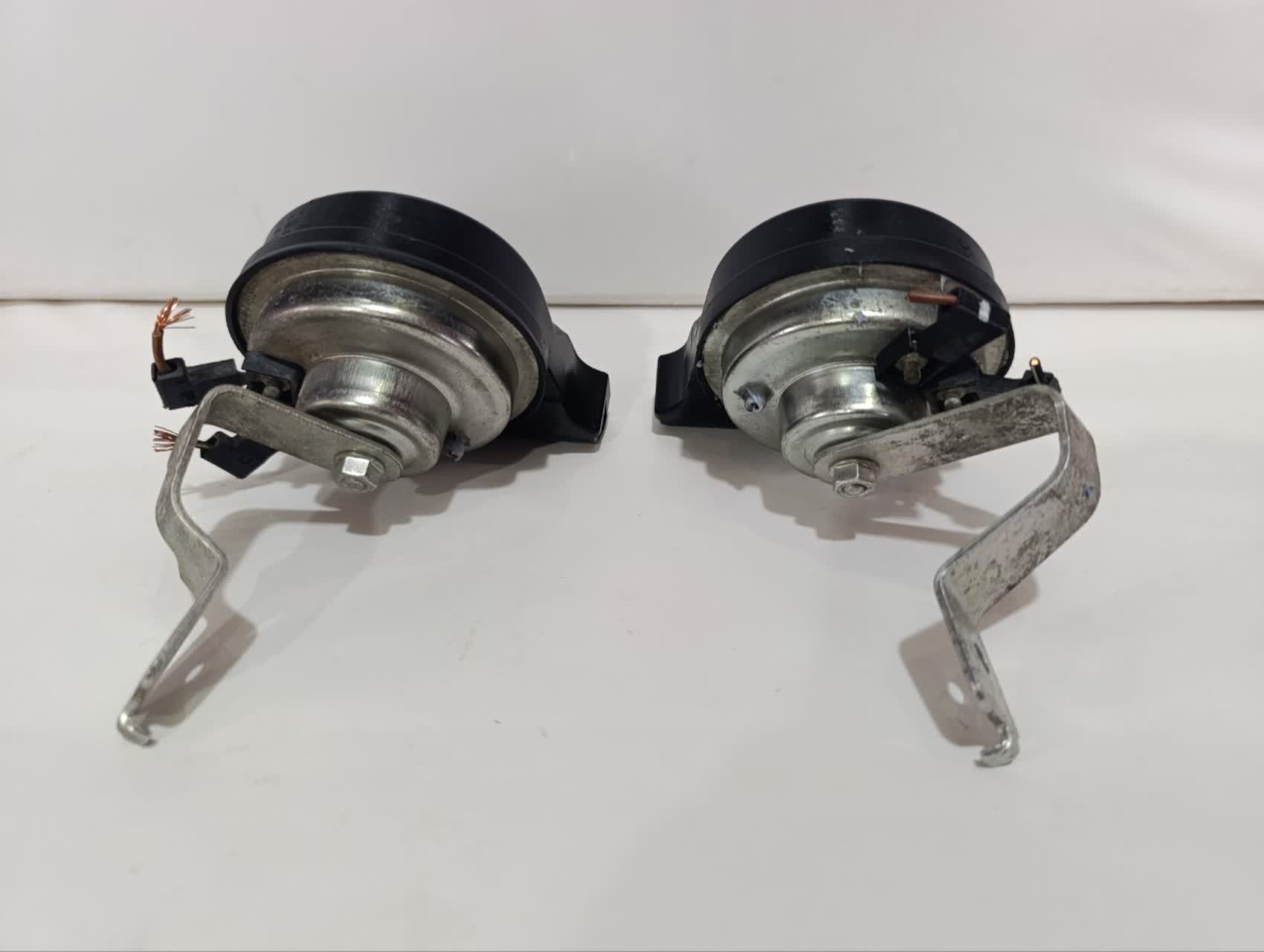 بوق حلزونی فیام فابریک مرسدس بنر ساخت ایتالیا FIAMM Made in ITALY - Image 4