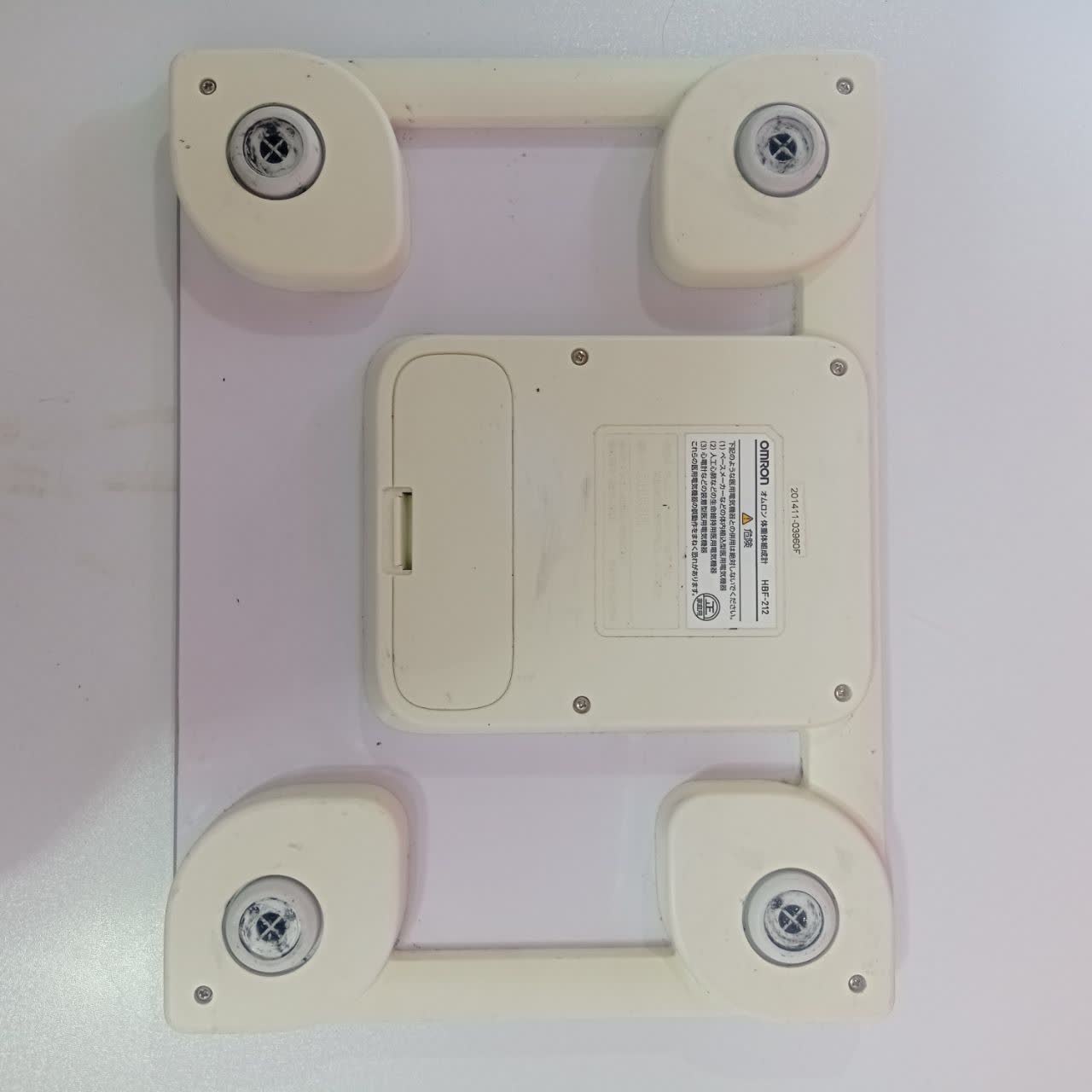 ترازو هوشمند وزن ،چربی،BMI و کالری ، مارک امرون ژاپن OMRON HBF-212(مونتاژ چین) استوک ژاپن - Image 10