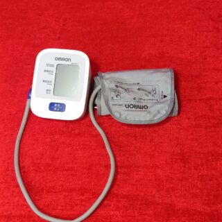 فشار سنج امرون ژاپن مدل omron HEM_ 8712مونتاژ چین استوک ژاپن