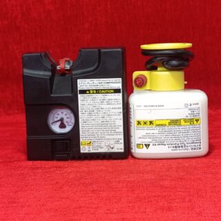 پمپ باد ژاپنی فابریک تویوتا یاریس و پریوس با کیف و متعلقات TOYOTA YARIS - PRIUS - 4 bar(پمپ نو میباشد)