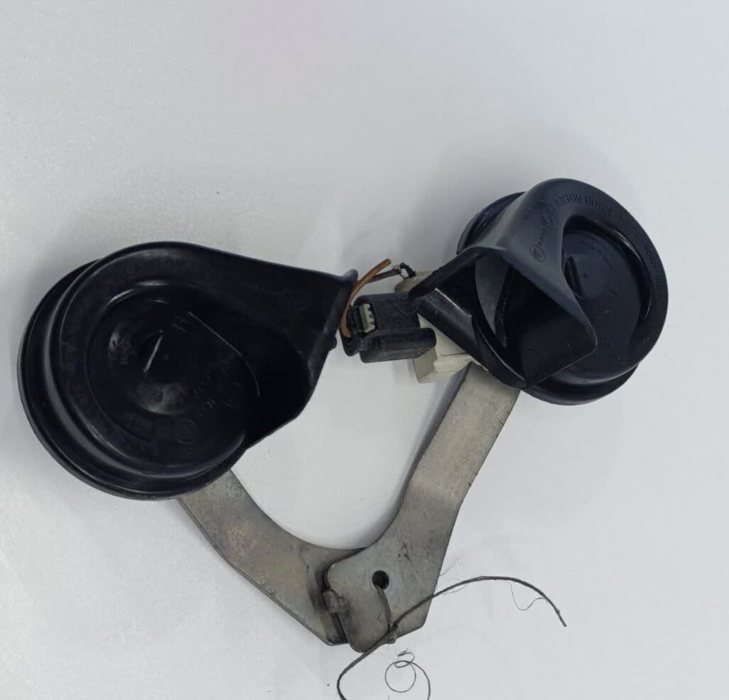 بوق حلزونی CLARTON HORN ساخت اسپانیا